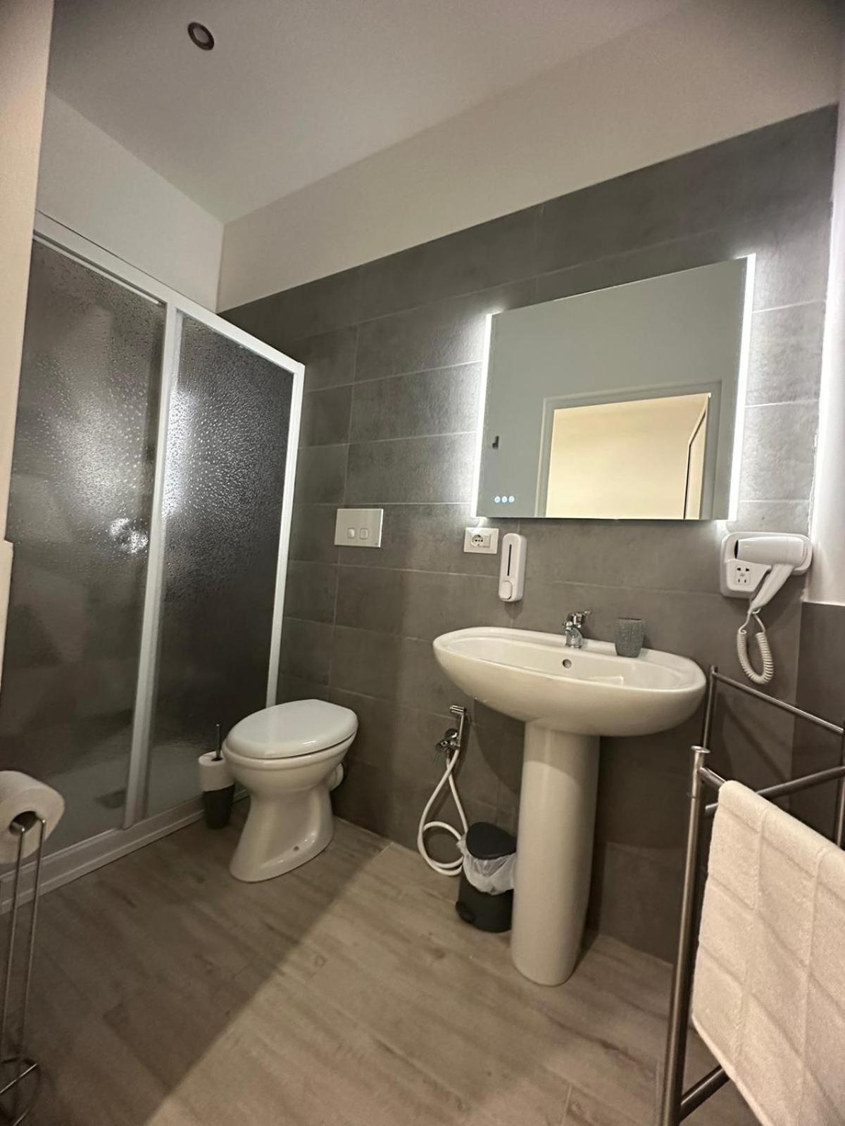 Bari Valona Rooms Εξωτερικό φωτογραφία